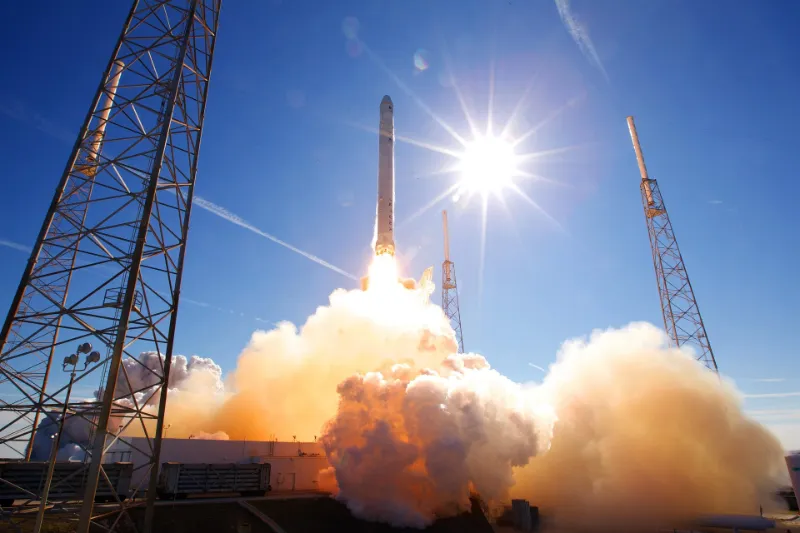 Aterrizaje de la primera etapa de un Falcon 9
